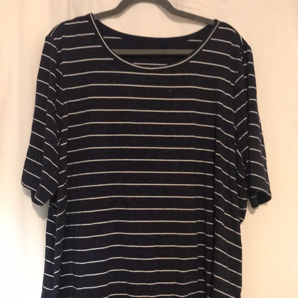 Lane Bryant Plus Size Womens Tee Sz-22/24 - Picture 2 of 9